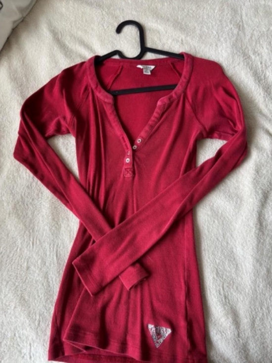 Guess Tops - Guess - Y2K Red Vintage Long Sleeve